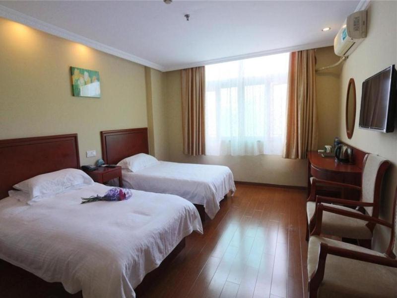 Greentree Inn Shanghai Pudong Airport Huaxia East Road Railway Station Shell Hotel Dış mekan fotoğraf